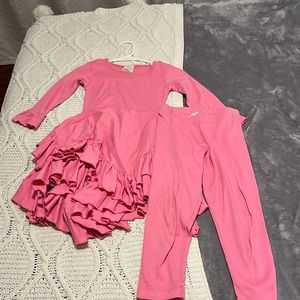 Super cute bright pinky set! Great condition!